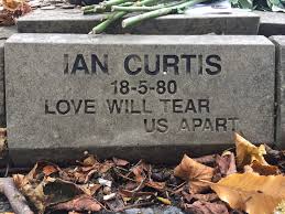 Visiting The Grave of Ian Curtis 23.09.18 – Tim Lee Songs